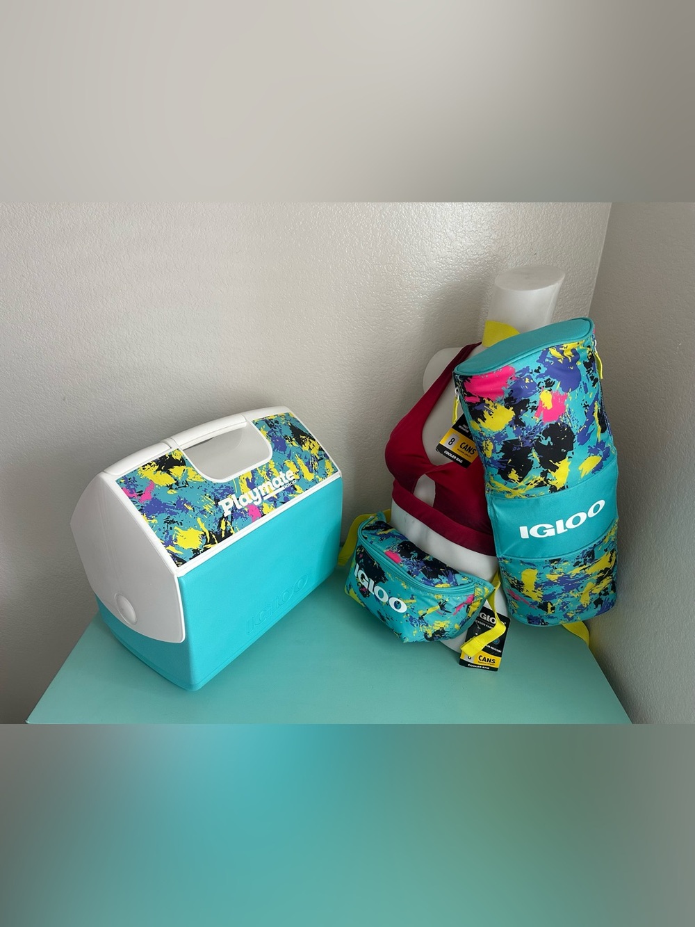 Igloo cooler Set Of 3 Coolers, Used-Great Condition